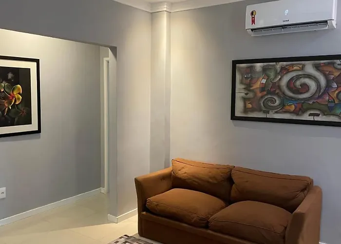 Apartamento No Melhor Ponto De Copacabana A 5 Minutos Da Praia